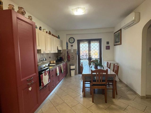 Appartamento in vendita di 80 m² in Via Archigene
