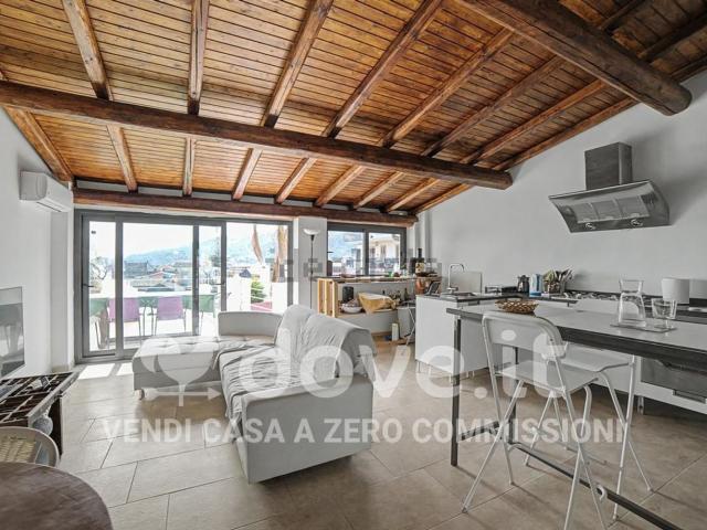 Appartamento in vendita di 80 m² in Via Ariazzi