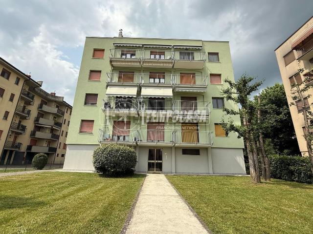 Appartamento in vendita di 80 m² in Via Attilio Maiocchi, 9