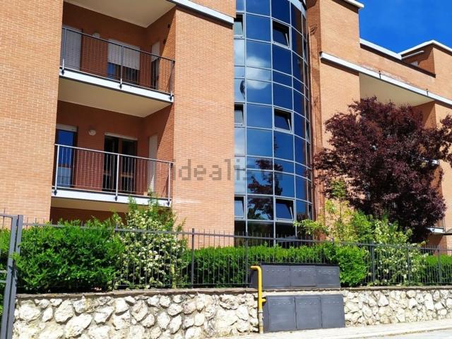 Appartamento in vendita di 80 m² in Via Avezzano, 11