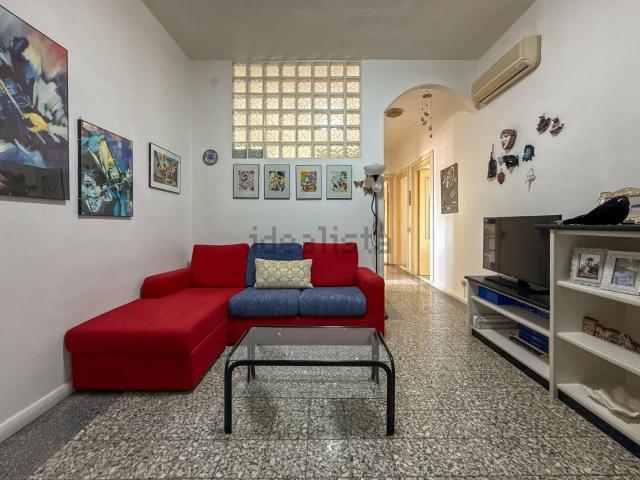 Appartamento in vendita di 80 m² in Via Baronia, 22