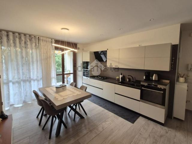 Appartamento in vendita di 80 m² in Via Bennati