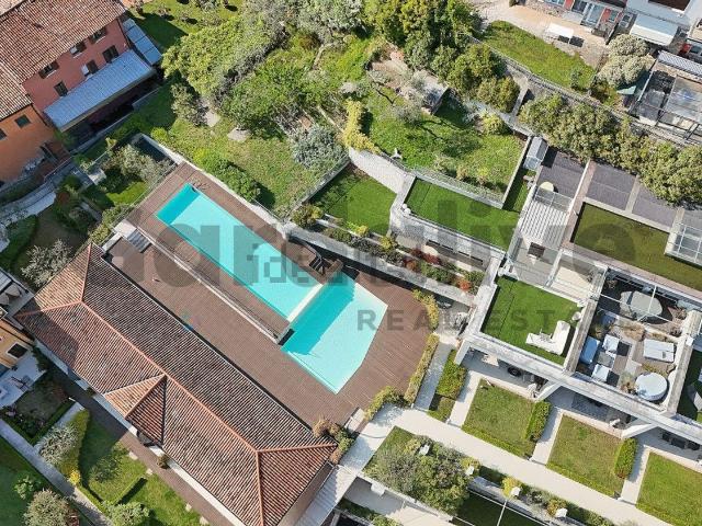 Appartamento in vendita di 80 m² in Via Brunati, 35