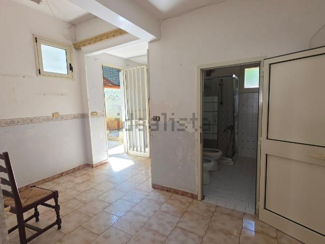 Appartamento in vendita di 80 m² in Via Camperio, 36