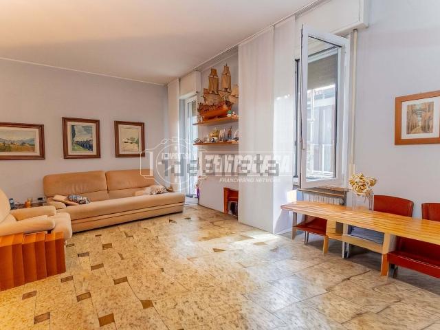 Appartamento in vendita di 80 m² in Via Campo dei Fiori
