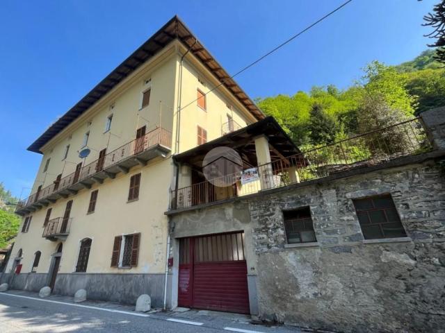 Appartamento in vendita di 80 m² in Via Caduti per la Libertà, 26