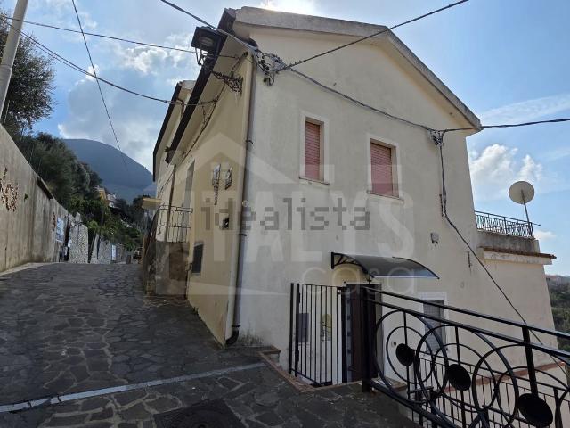 Appartamento in vendita di 80 m² in Via Calcinaio, 21