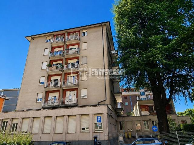 Appartamento in vendita di 90 m² in Via Caraccio