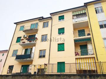 Appartamento in vendita di 80 m² in Via carbonari, 1