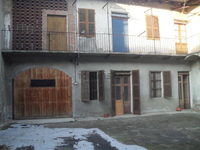 Appartamento in vendita di 80 m² in Via Carlo Alberto, 34