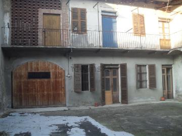 Appartamento in vendita di 80 m² in Via Carlo Alberto, 34
