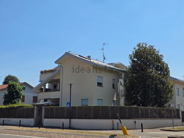 Appartamento in vendita di 80 m² in Via Carlo Ampusi, 1
