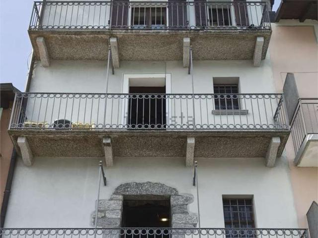 Appartamento in vendita di 80 m² in Via Castello, 48