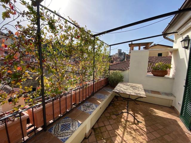 Appartamento in vendita di 80 m² in Via Cavour, 23