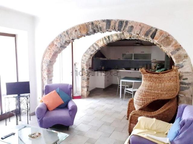 Appartamento in vendita di 80 m² in Via Cesare Battisti