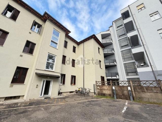 Appartamento in vendita di 80 m² in Via circonvallazione, 1