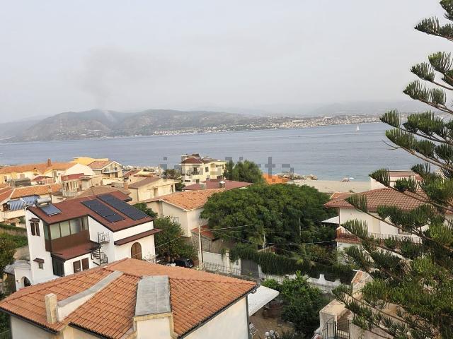 Appartamento in vendita di 80 m² in Via Consolare Pompea