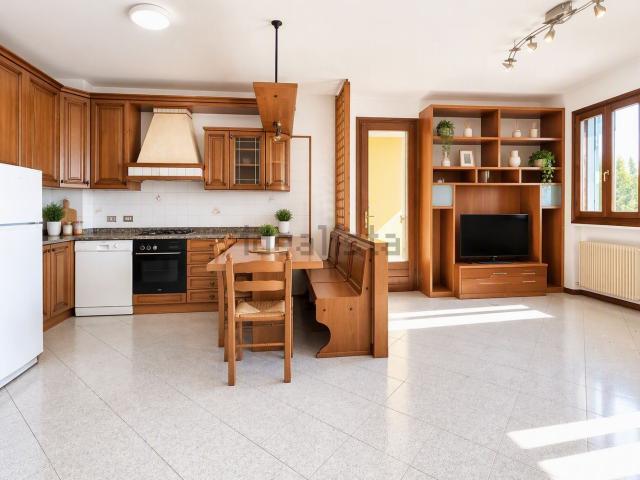 Appartamento in vendita di 80 m² in Via Coltrù, 5