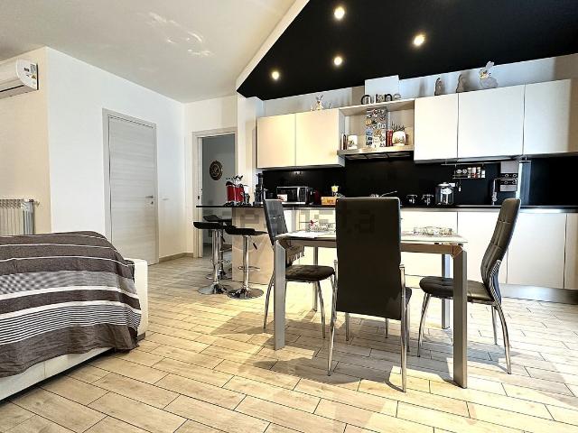 Appartamento in vendita di 80 m² in Via Cristoforo Colombo