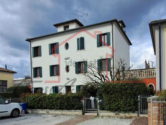 Appartamento in vendita di 80 m² in Via Dalmazia