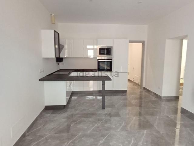 Appartamento in vendita di 80 m² in Via dell&apos Usignolo, 14