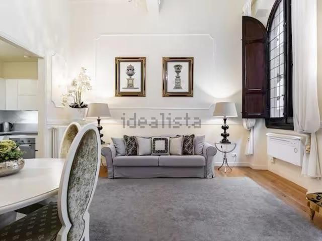 Appartamento in vendita di 80 m² in Via della Vigna Nuova