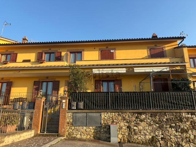 Appartamento in vendita di 80 m² in Via della Madonnella, 3