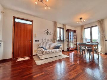 Appartamento in vendita di 80 m² in Via delle Ville Prima