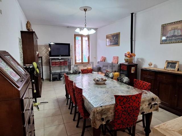 Appartamento in vendita di 80 m² in Via delle Fonti