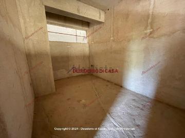 Appartamento in vendita di 80 m² in Via delle Industrie, 153