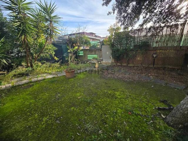 Appartamento in vendita di 80 m² in Via delle Pinete, 15