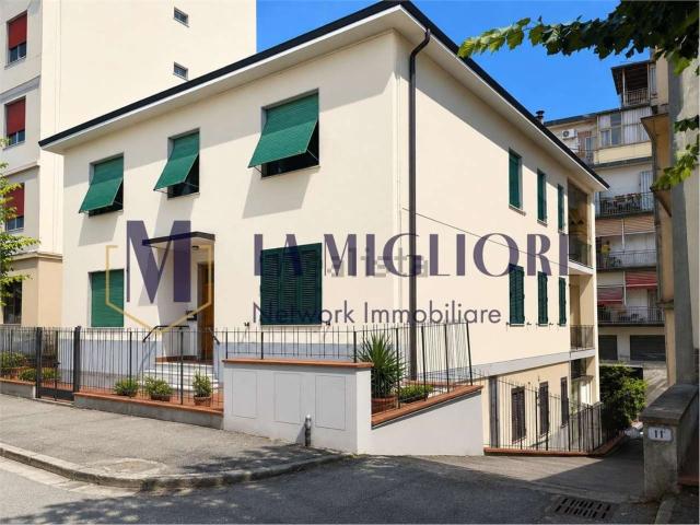 Appartamento in vendita di 80 m² in Via di Porto, 11
