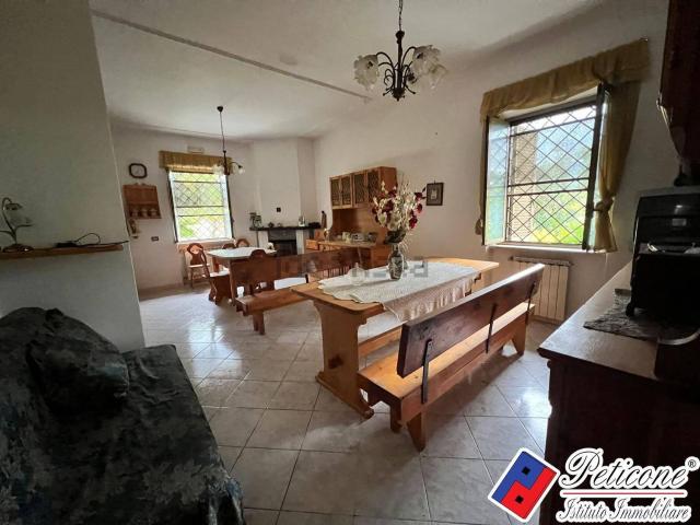 Appartamento in vendita di 80 m² in Via Diversivo Acquachiara