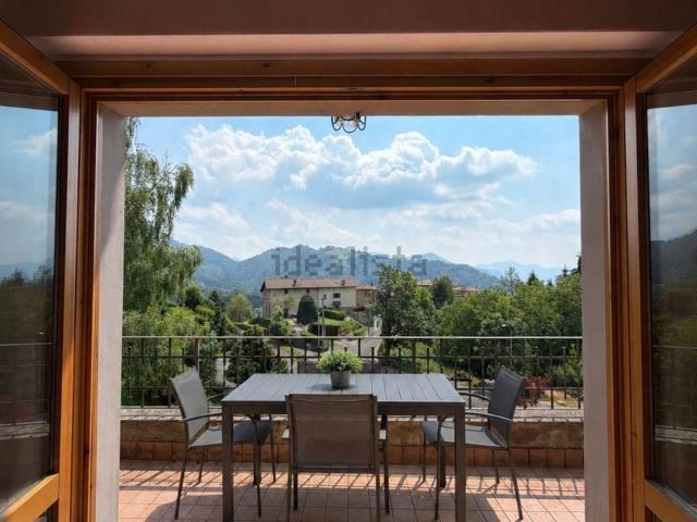 Appartamento in vendita di 80 m² in Via Divisione Tridentina, 1