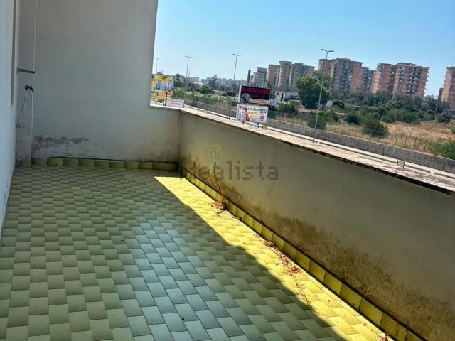 Appartamento in vendita di 80 m² in Via Domiziana