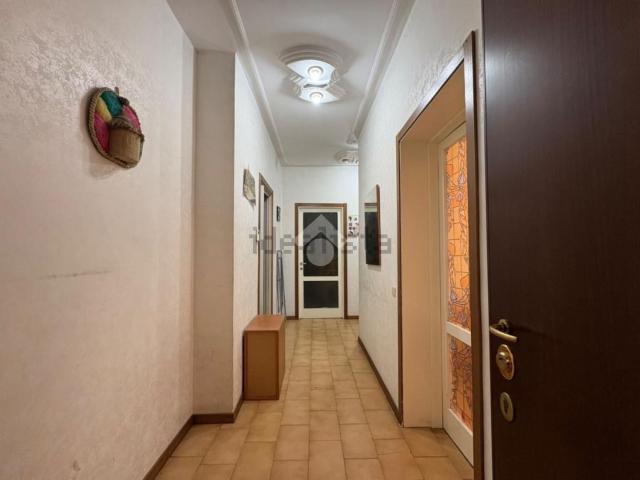 Appartamento in vendita di 80 m² in Via Don Frosio Roncalli, 314