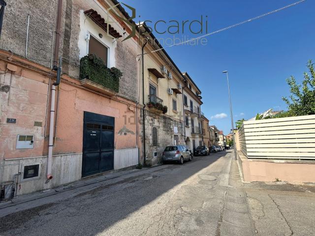 Appartamento in vendita di 80 m² in Via Duca Catemario, 28