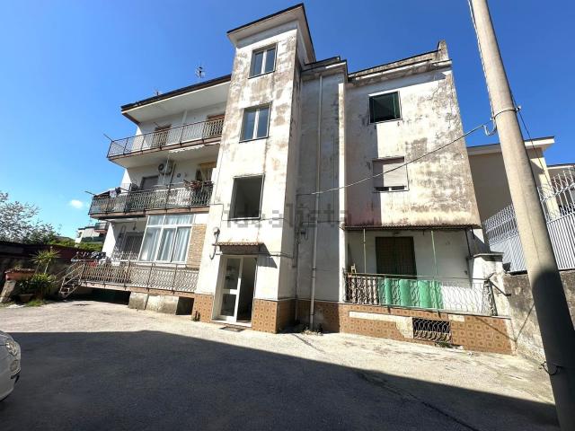 Appartamento in vendita di 80 m² in Via Enrico Caruso, 47