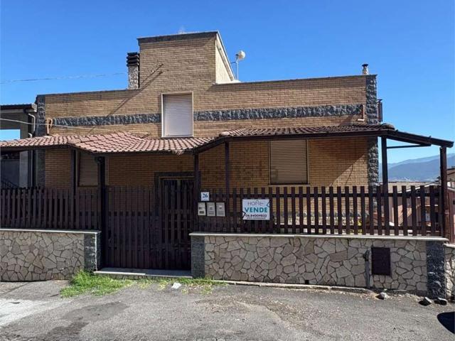Appartamento in vendita di 80 m² in Via Europa, 26