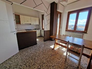 Appartamento in vendita di 80 m² in Via Europa, 7