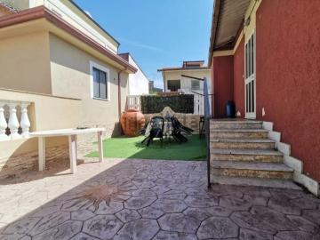 Appartamento in vendita di 80 m² in Via Europa Unita