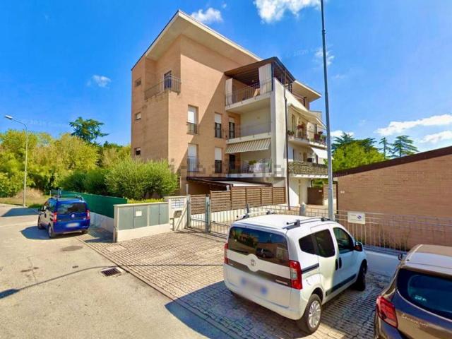 Appartamento in vendita di 80 m² in Via Federico Barocci