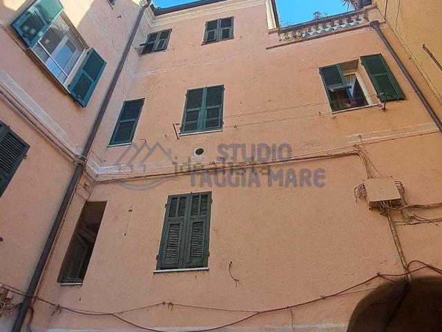 Appartamento in vendita di 80 m² in Via Fontana