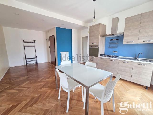 Appartamento in vendita di 80 m² in Via Fratelli Rosselli