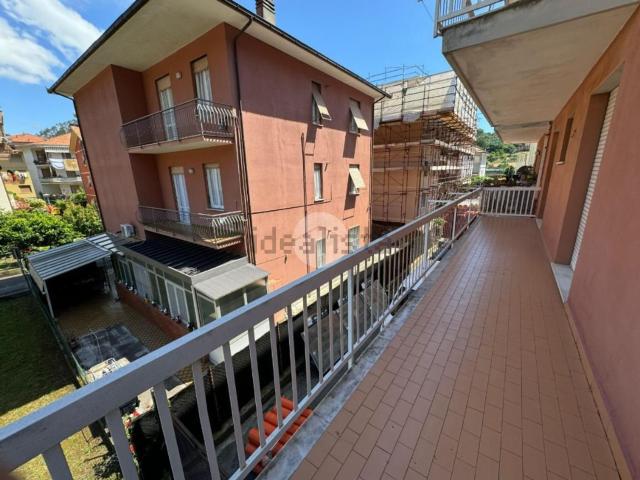 Appartamento in vendita di 80 m² in Via Francolano, 145