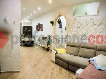 Appartamento in vendita di 80 m² in Via Francesco Crispi