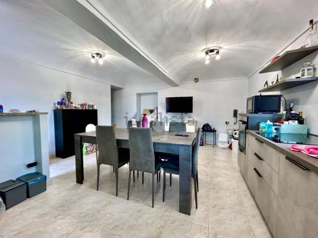 Appartamento in vendita di 80 m² in Via Fucine Inferiori, 3
