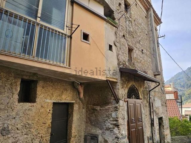 Appartamento in vendita di 80 m² in Via Fusco, 5