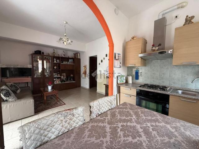 Appartamento in vendita di 80 m² in Via Geroni, 36