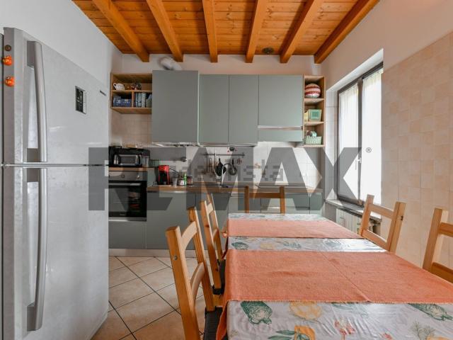 Appartamento in vendita di 80 m² in Via Giovanni Ameglio, 5